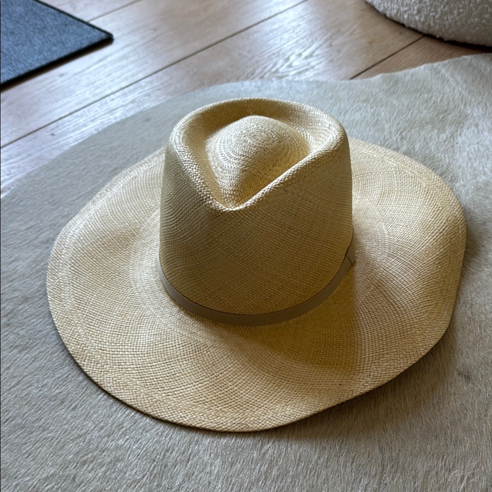 Cuyana Tan Hat